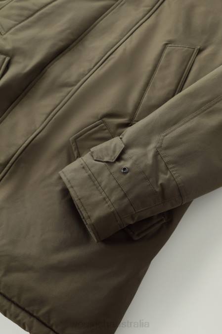 Woolrich Men Polar Parka with High Collar Dark Green Clothing J026820