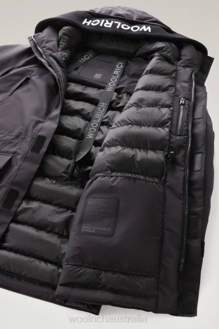 Woolrich Men Waterproof Long Parka in Pertex Revolve Black Clothing J026653