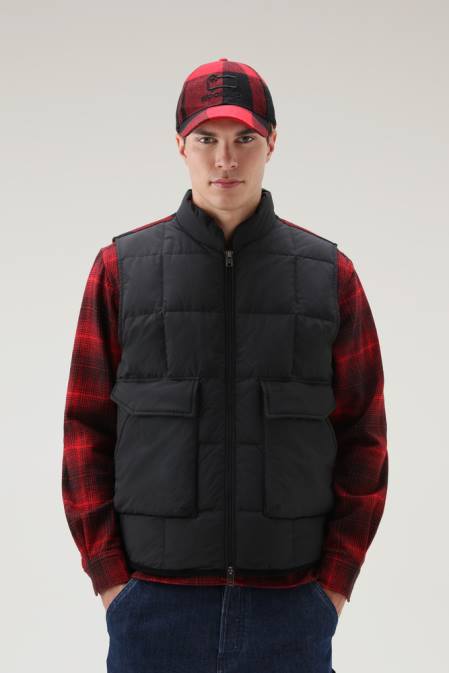 Woolrich Men Heritage Terrain Vest Black Clothing J026677