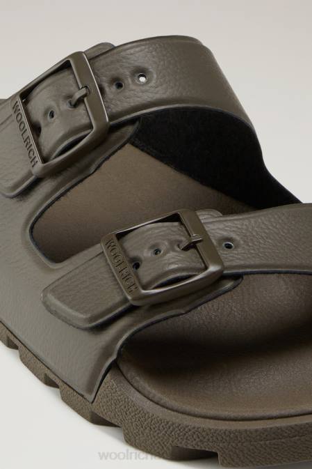 Woolrich Men Sandals in Vegan Leather with Buckles Green Footwear J026443