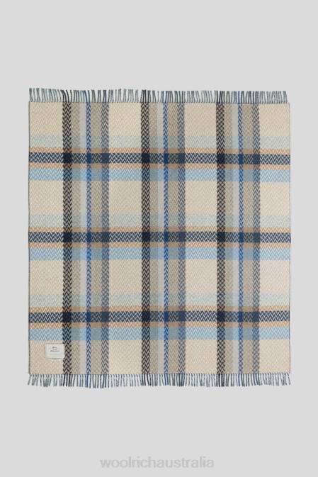 Woolrich Unisex Jacquard Check Blanket in a Wool Blend Blue Lake Accessories J026271