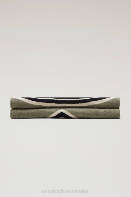 Woolrich Unisex Trails Blanket in Pure Cotton Dark Green Accessories J02683