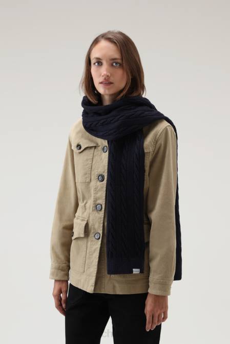 Woolrich Women Garment-Dyed Cable-knit Scarf Dark Blue Accessories J026270