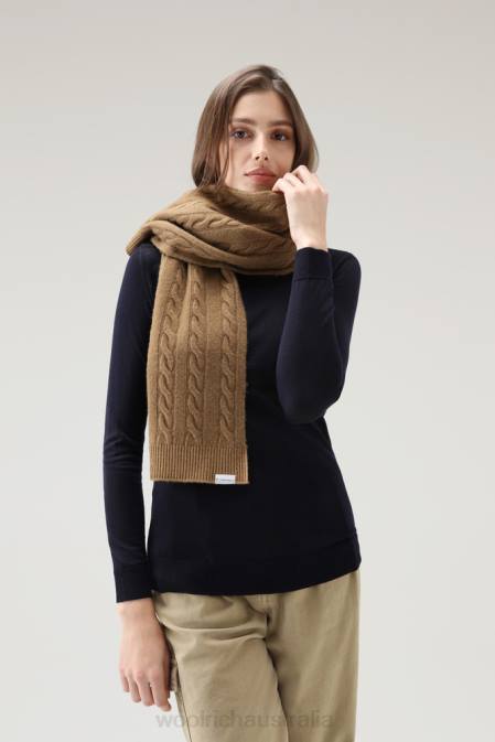 Woolrich Women Garment-Dyed Cable-knit Scarf Dark Camel Accessories J026275