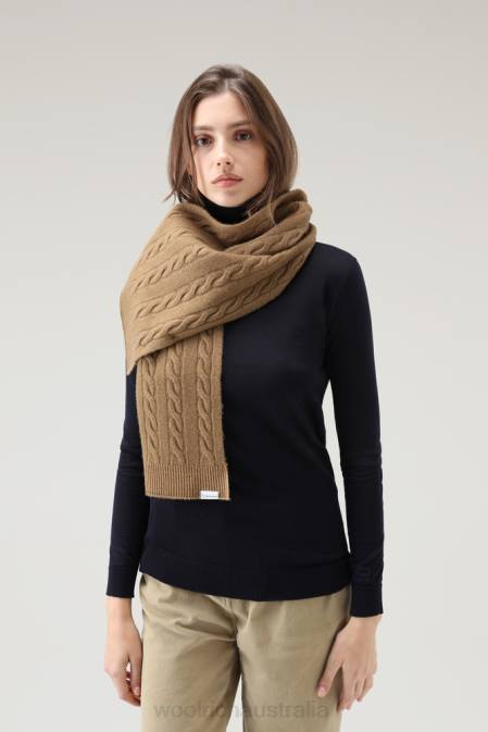 Woolrich Women Garment-Dyed Cable-knit Scarf Dark Camel Accessories J026275