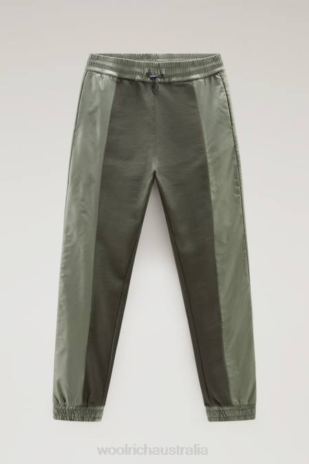 Woolrich Women Jogger Pants in Pure Cotton and Ripstop nylon Dark Green Clothing J02642