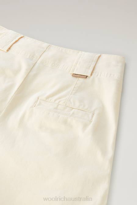Woolrich Women Garment-Dyed Shorts in Stretch Cotton Twill Milky Cream Clothing J026159