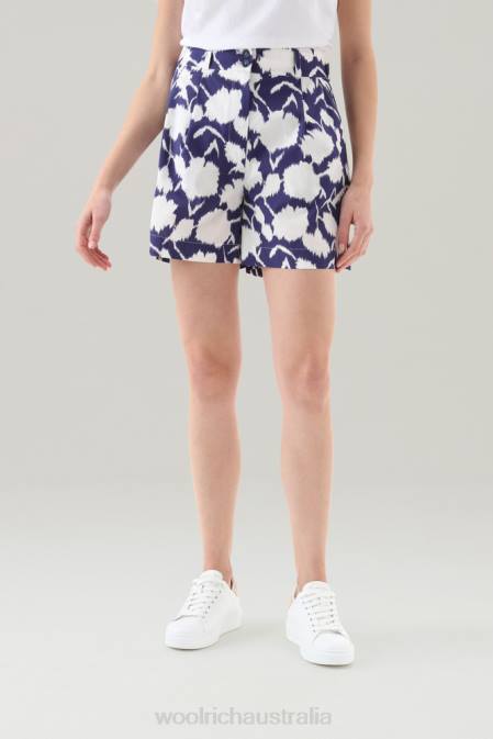 Woolrich Women Printed Shorts in Pure Cotton Poplin Melton Blue Flower Clothing J026137