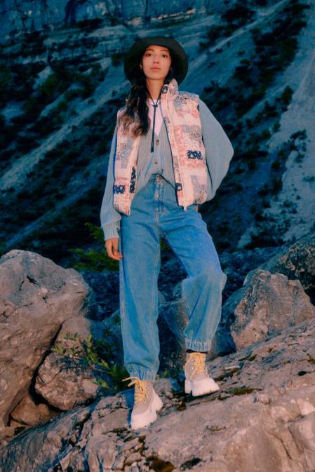 Woolrich Women Cardigan in Pure Organic with Natural Garment-Dye Finish Pale Indigo Clothing J02686