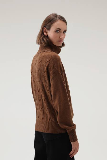 Woolrich Women Cashmere Cable-Knit Turtleneck Dark Camel Clothing J026269