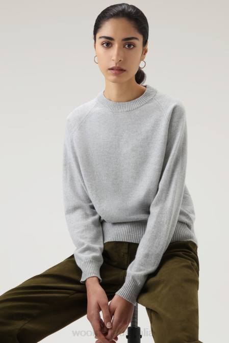 Woolrich Women Cashmere and Wool Blend Crewneck Sweater Pearl Grey Clothing J026240