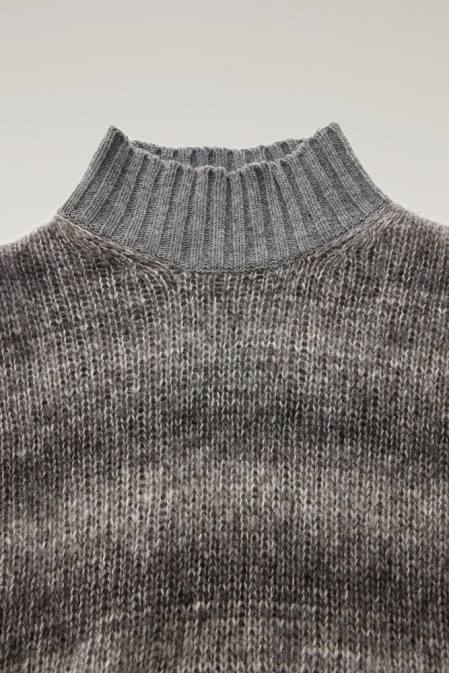 Woolrich Women Degrade Turtleneck in Alpaca Wool and Cotton Blend Charcoal Melange Clothing J026266