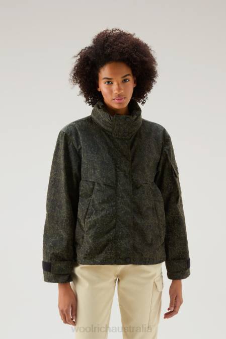 Woolrich Women Camo Jacket with Foldable Hood Dark Green Camou Clothing J02698