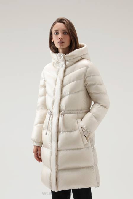 Woolrich Women Aliquippa Silky Long Down Jacket with a Drawstring Waist Milky Cream Clothing J026285