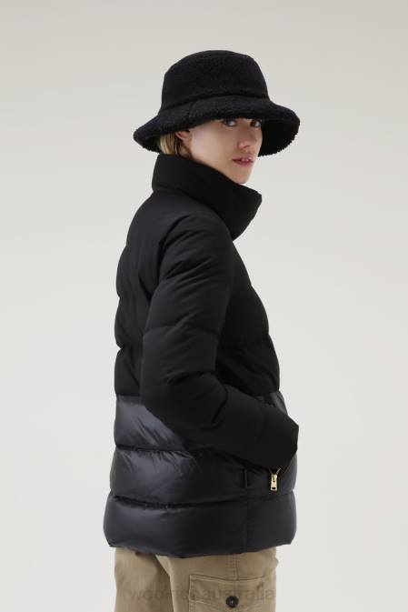 Woolrich Women Luxe Puffy Jacket Black Clothing J026356