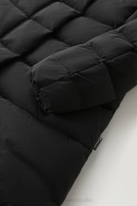 Woolrich Women Puffy Prescott Parka in Urban Touch Black Clothing J026207