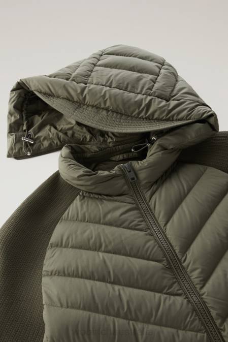 Woolrich Women Quilted Hybrid Jacket with Detachable Hood Dark Green Clothing J026130