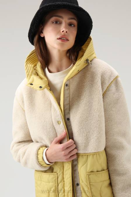 Woolrich Women Alba Parka in Crinkle Nylon and Sherpa Harvest Yellow Clothing J026318