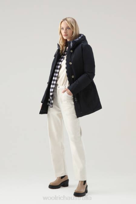 Woolrich Women Arctic Parka in Ramar Cloth Dark Navy Clothing J026367
