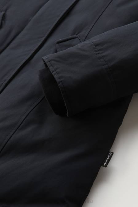 Woolrich Women Arctic Parka in Ramar Cloth with Detachable Fur Trim Dark Navy Clothing J026365