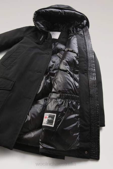 Woolrich Women Arctic Parka in Ramar Cloth with Four Pockets Black Clothing J026348