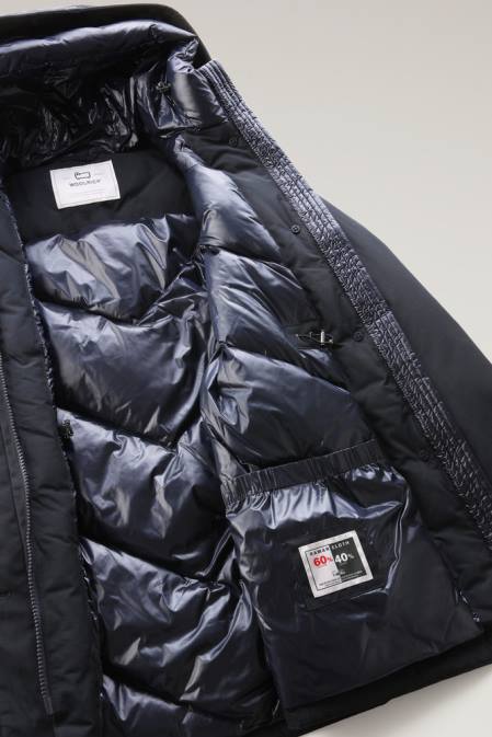 Woolrich Women Arctic Parka in Ramar Cloth with Four Pockets Dark Navy Clothing J026364