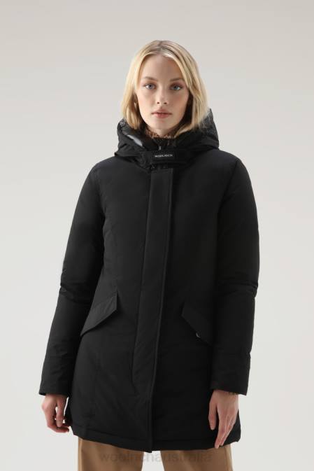 Woolrich Women Arctic Parka in Urban Touch Black Clothing J026214