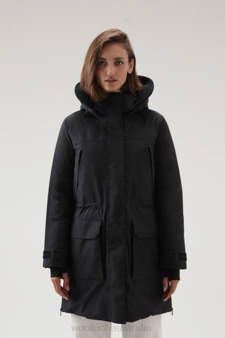 Woolrich Women Harveys Waterproof Parka in Pertex Revolve Black Clothing J026212
