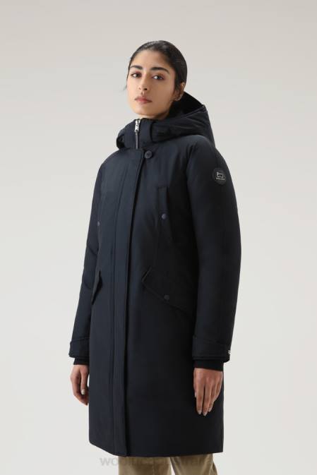 Woolrich Women Keating Long Parka in Ramar Cloth Dark Navy Clothing J026309