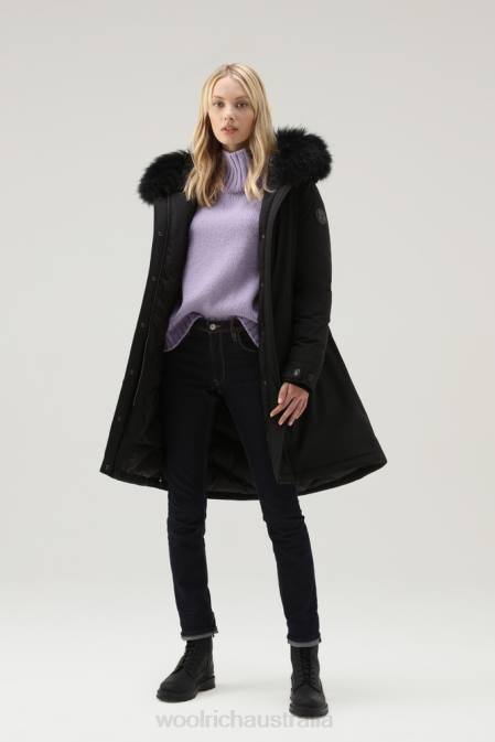 Woolrich Women Keystone Long Parka in Urban Touch with Cashmere Fur Black Clothing J026221