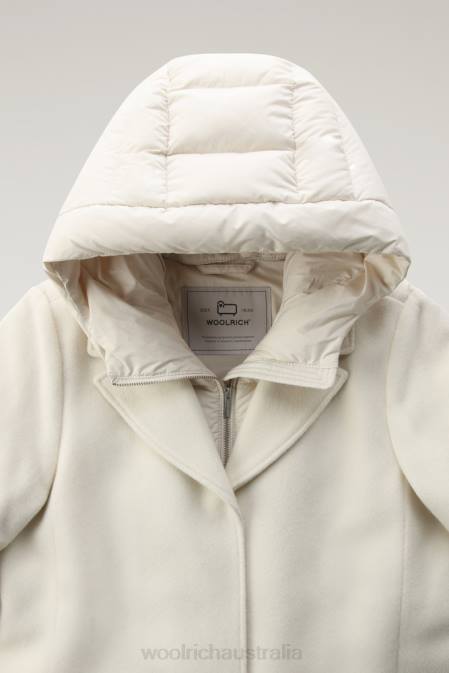 Woolrich Women Kuna Parka in Wool and Cashmere Blend Milky Cream Clothing J026210