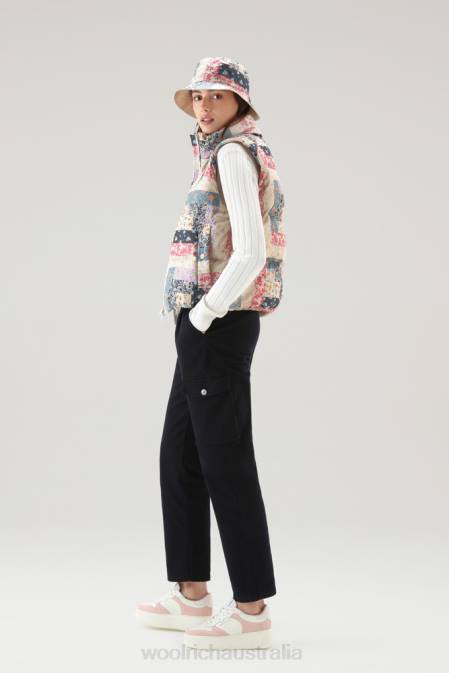 Woolrich Women Pennsylvania Quilted Vest with Patchwork Print Cream Patchwork Clothing J026124