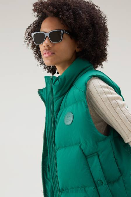 Woolrich Women Quilted Vest in Eco Taslan Nylon Evergreen Clothing J026190