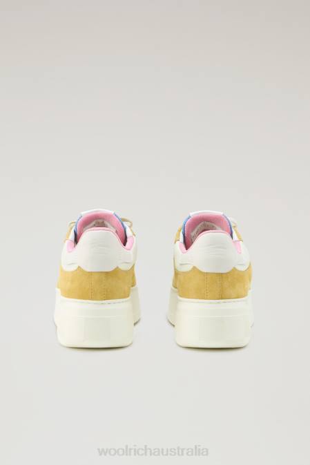 Woolrich Women Chunky Court Sneakers in Soft Leather with Suede Inserts Yellow Off White Footwear J02690
